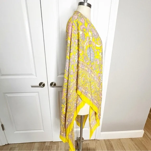 Free People MAGIC DANCE BORDER PRINT KIMONO- MELLOW YELLOW floral one size - Picture 5 of 8